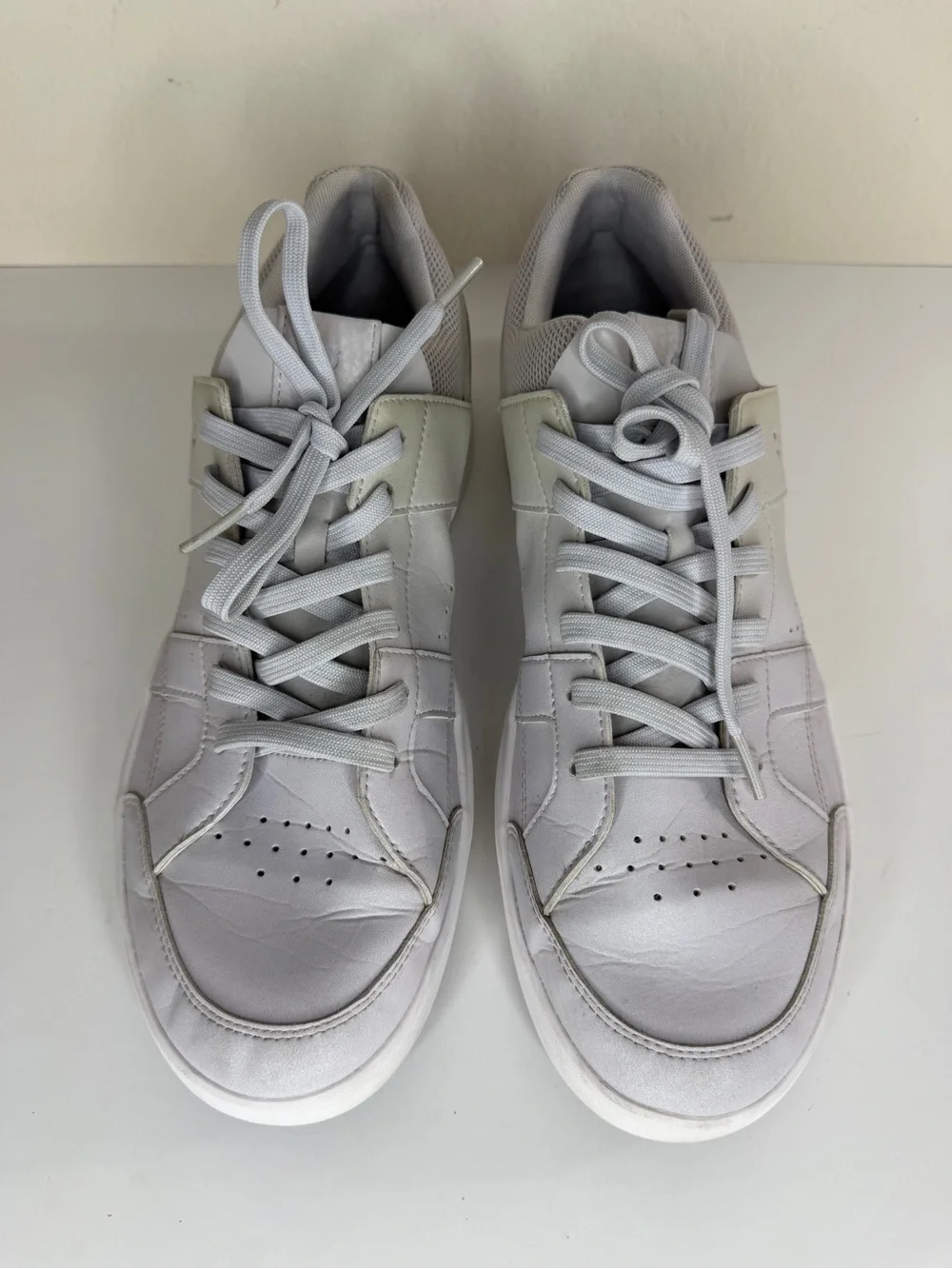 On THE ROGER Clubhouse Glacier Gray Shoes Tennis Sneakers Men Size 47 US 12
